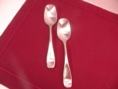 Set Of 2 Oneida VOSS Satin Teaspoons Stainless Flatware Super Thick 6 1/4" - Image 1 of 4