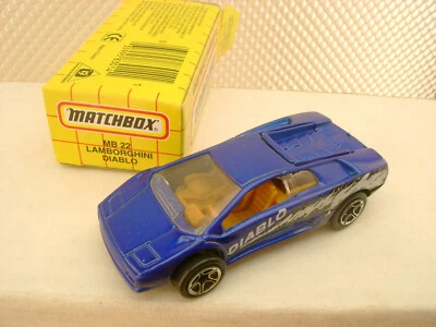 1995 MATCHBOX SUPERFAST #22 BLUE WITH WHITE LAMBORGHINI DIABLO NEW IN BOX - Image 1 of 3
