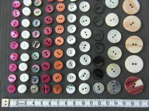 Konvolut Knöpfe Musterknöpfe Perlmutt 10 Positionen = 100 schöne Perlmuttknöpfe - Bild 1 von 9