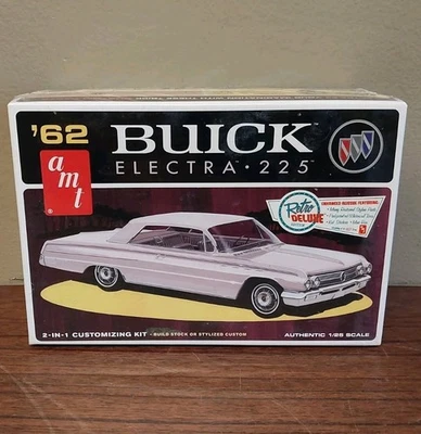 1962 Buick Electra 225 1/25 Amt 2 in 1 Model Kit - NEW/SEALED - Image 1 of 4
