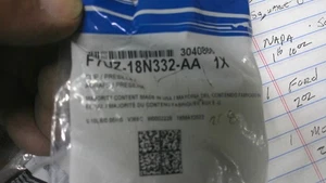 Genuine Ford Clip F7UZ-18N332-AA - Picture 1 of 1