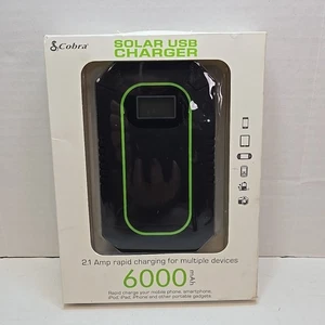Cobra CPP 300 SP Compact 3-Output USB Solar Battery Pack Charger CPP 300 SP NEW - Picture 1 of 13