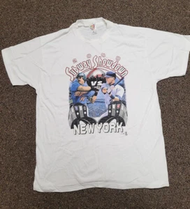 NY Yankees vs NY Mets 2000 Subway Series Jeter piazza T-Shirt New with Hologram - Picture 1 of 2