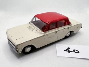 RARE VINTAGE TRIANG SPOT-ON # 280 VAUXHALL CRESTA DIECAST TOY CAR CREAM/RED 1963 - Picture 1 of 5