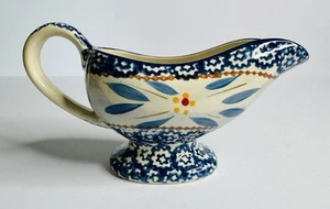 TEMPTATIONS By Tara Old World BLUE Pattern Design GRAVY SAUCE BOAT Serving Piece - Picture 1 of 3