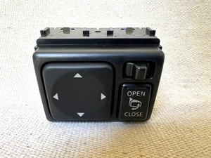 2011-2014 Infiniti QX56 QX80 Side Mirror/Power Fold Adjust Switch OEM - Picture 1 of 3