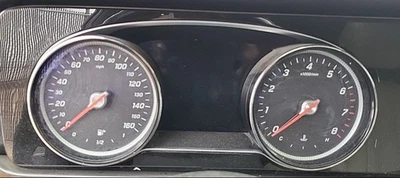 Cuadro medidor velocímetro OE Clase E 2017-2018 134 k millas Mercedes-Benz Foto 1 de 4