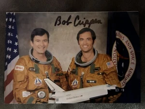 Signed Photo Robert Crippen - Picture 1 of 1