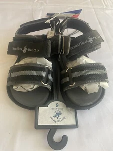 Kleinkind Größe 6 Sandalen Beverly Hills Polo Club schwarz & grau neu mit Etikett - Bild 1 von 4
