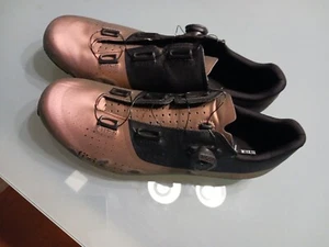 Fizik Tempo Overcurve R4 Iridescent Men's Cycling Shoes, Copper/Black, Size 45. - Picture 1 of 8