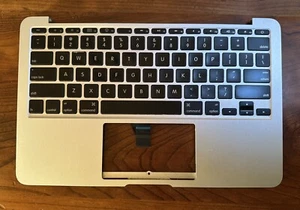 APPLE MACBOOK AIR A1370 MID 2011 TOPCASE CON TASTIERA SCOCCA - Foto 1 di 6