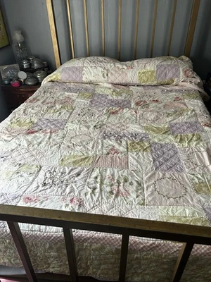 Vintage Patchwork Quilt Queen Beaded Embroidered Floral Bedspread 84 x 102” - Image 1 of 4