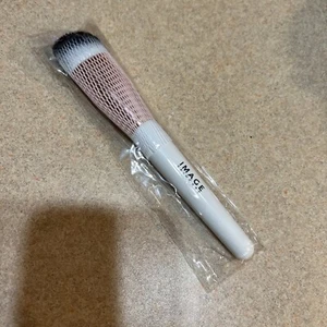 Image Skincare Flawless Foundation Brush White NEW - Bild 1 von 2