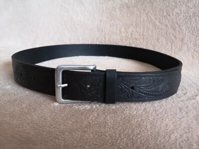 Cinturón de hombre con hebilla de cuero en relieve tono plata negro de diseño ASOS talla: 36/90 (M) Foto 1 de 4