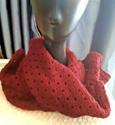 Mantón/Bufanda Borgoña, Tejido a Mano, Suave y Cálido, 35 x 128 centímetros Foto 1 de 4