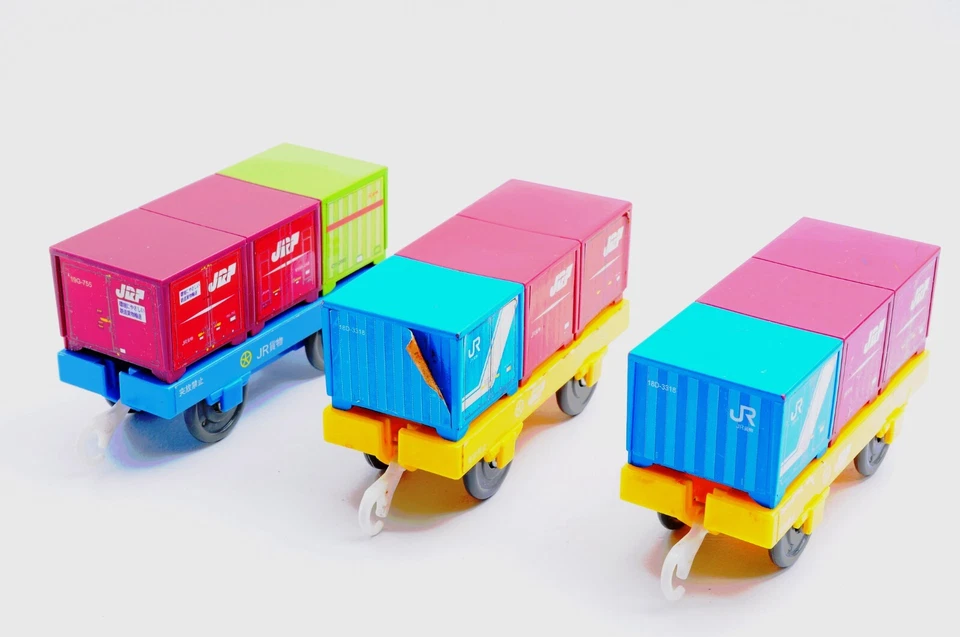 Juego de 3 vagones contenedores de carga Plarail JRF Japón tren juguete Tomy azul y amarillo Foto 1 de 4