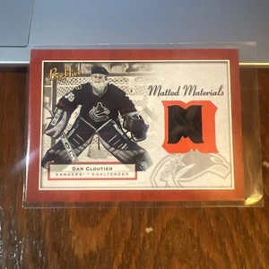Dan Cloutier 2005-06 Upper Deck Bee Hive Matted Materials Relic #MM-DC - Picture 1 of 4