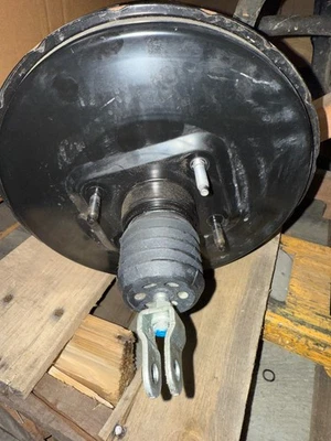 Conjunto de refuerzo de freno eléctrico Kia Forte 2014-2018 OEM Foto 1 de 4