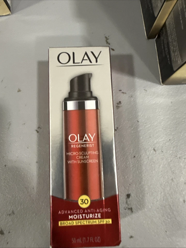 Olay Regenerist Micro Sculpting Cream with Sunscreen SPF 30 - 1.7oz - Image 1 of 1
