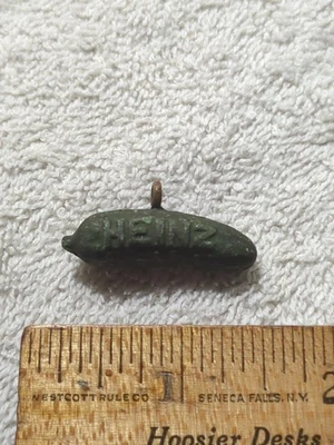 Vintage Advertising Heinz 57 Pickle Composition Charm - Image 1 of 4