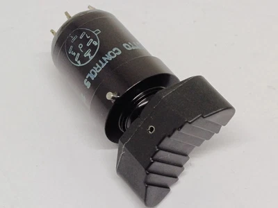 Otto Controls Multi Position Toggle/Pushbutton Switch 10A @ 28VDC Part # T2-0016 - Image 1 of 4