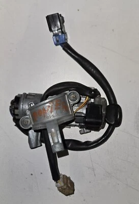 Cerradura de encendido OEM Mitsubishi Montero 94-96 Foto 1 de 4