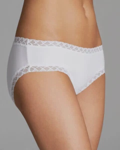 $27 Natori Women's White Soft Stretch Low-Rise Lace Trim Cotton Briefs Size M - Picture 1 of 3