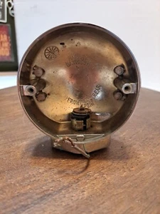 HARLEY DAVIDSON P21W OEM FRONT / REAR TURN SIGNAL LIGHT HOUSING -- CHROME - Picture 1 of 3