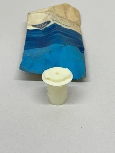 NOS Ford D3FZ-9D692-A Adapter Mustang II 74–77 Fuel Vapor Purge Tube Fitting - Bild 1 von 7
