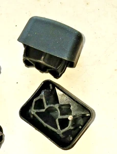 2 - Thule EC-1 schwarz Kunststoff Endkappen für Rechteck-Vierkantstangen - - EC1 Abdeckungen - Bild 1 von 2