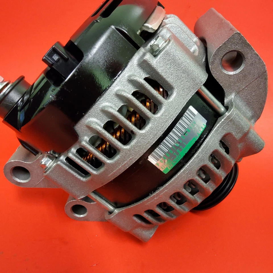Alternador Jeep Grand Cherokee 2016 2017 2018 2019 V8 5,7 litros 180 amperios Foto 1 de 4