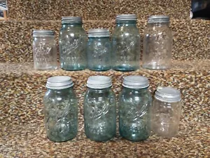 Set aus 9 Vintage Aqua Blau und Klar Quart und Pint KUGEL EINMACHGLÄSERN MIT Zinkdeckel, - Bild 1 von 10
