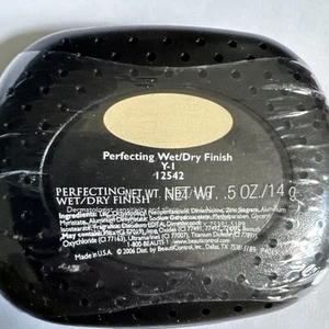 BeautiControl Wet/Dry Powder Foundation Y-1 - Picture 1 of 1