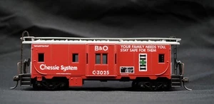 VTG HO Athearn Chessie Family Caboose B&O #3025 – Red/Silver - Picture 1 of 5