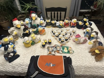 Aflac收藏品毛绒鸭子 — 第 1/4 张图片