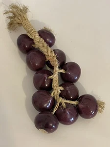 "Cebollas rojas de cerámica vintage en cuerda de yute colgante trenzada 12"" decoración de chef de granja" - Imagen 1 de 2