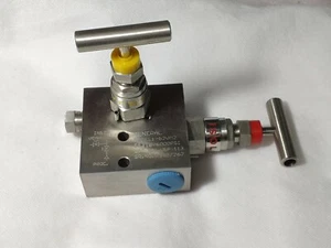 General G2VM2 Two Valve Manifold in a single block - Picture 1 of 11
