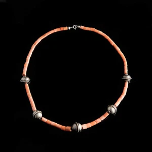 Antiguo collar de coral ucraniano con cuentas de plata cuentas de coral mediterráneo - Imagen 1 de 18