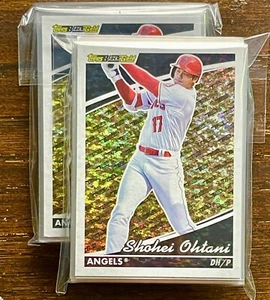 Juego completo de inserciones Topps 2022 negro-dorado (25 tarjetas) - Imagen 1 de 1