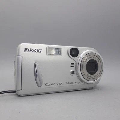 Sony Digital Camera Cybershot DSC-P72 3.2MP Silver Tested - Image 1 of 4