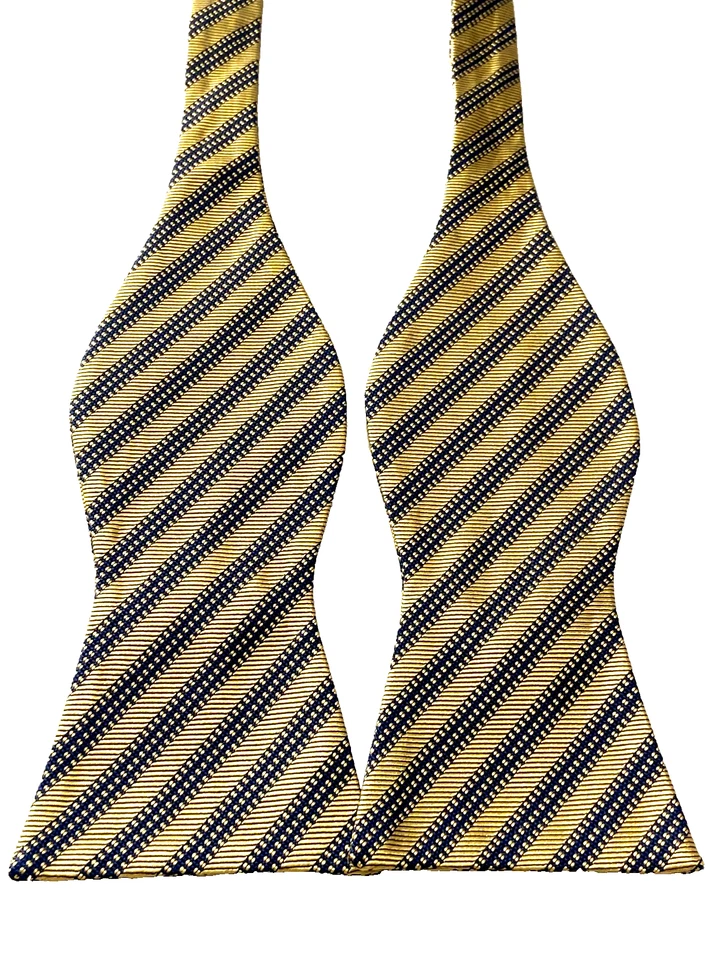 Pajarita ajustable de seda con diseño jacquard Daniel Cremieux diseño a rayas Foto 1 de 4