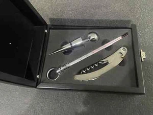 Wein-Zubehör-Set „Wine Elegance“ – Neu & unbenutzt – Edles Geschenkset - Bild 1 von 4