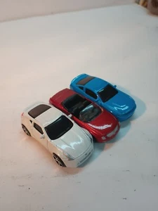 (1) Pre-owned Vintage 3 Maisto Diecast  Car Toys Of Various Dates And Scales Lot - Picture 1 of 13