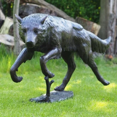 Bronzeskulptur "Laufender Wolf" - Bild 1 von 3