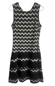 Betsy & Adam Metallic Chevron Formal Dress Size 10 Low Waist Fit and Flare USA - Picture 1 of 9