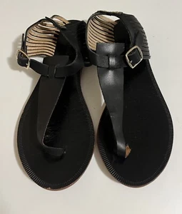 Matiko Women’s Sz 7.5 Black Leather Straps Flat Thong Sandals Summer Beach Boho - Picture 1 of 13