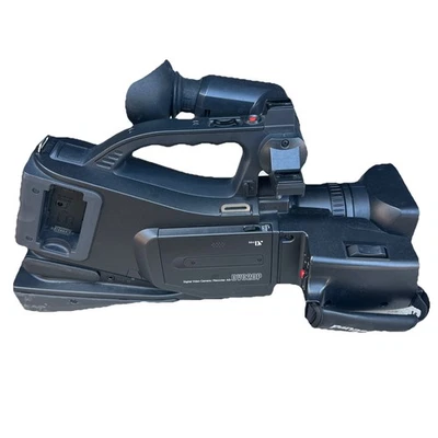 Panasonic AG-DVC20P Camcorder 3CCD Mini DV Tested * No Battery Ships Free - Image 1 of 4