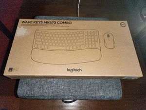Logitech Wave Keys MK670 Combo Ergonomic Wireless Keyboard & Mouse Bundle - Picture 1 of 2