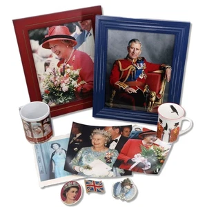 King Charles III and Queen Elizabeth II 10pc  Souvenir Portraits Mugs Magnets  - Picture 1 of 7