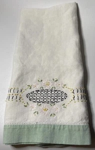 Vintage Embroidered Tea Towel Green Edge Floral Design 15” x 24” - Picture 1 of 7